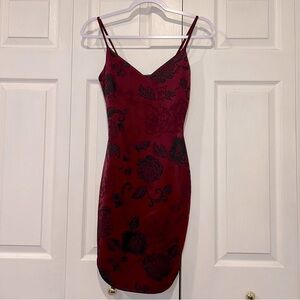 🍏 Seduction Black and Maroon Body Con Dress - Small